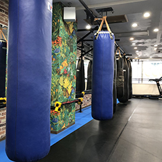 �L���O�W��_�L�b�N�{�N�V���O_gym-naibu_04