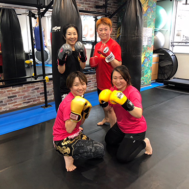 �L�b�N�{�N�V���O ���f�B�[�X�N���X�i���������{�N�T�T�C�Y�j_ladys_training_03